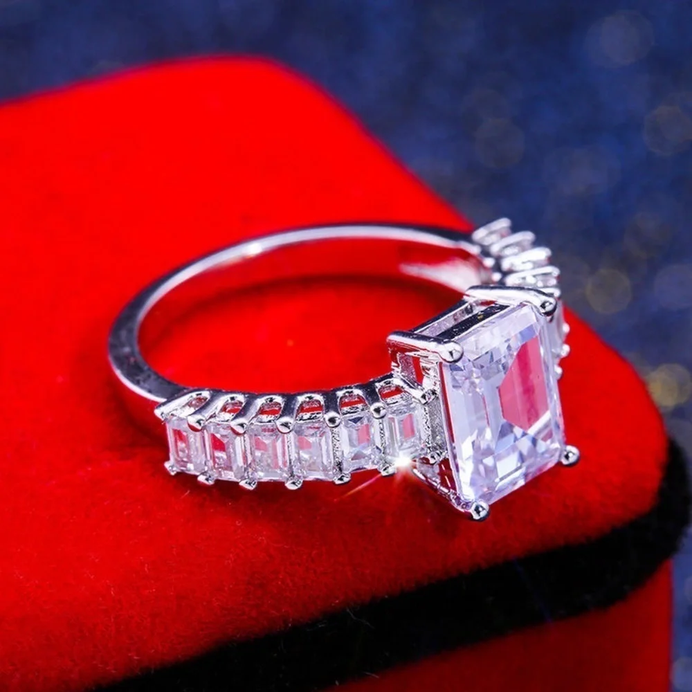 *DEVORA* Silver x Zircon Square Fashion Ring Size 7